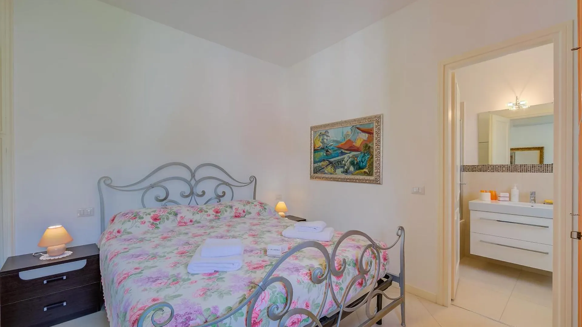 Rhapsody By The Sea - Happy Rentals Sanremo