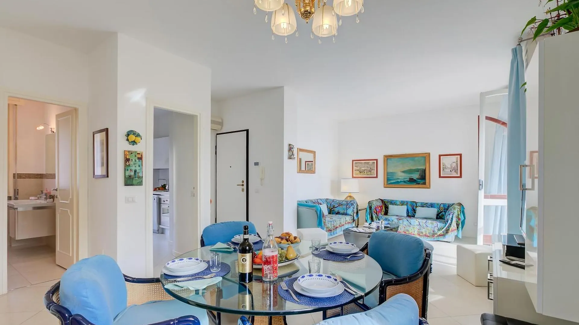 Rhapsody By The Sea - Happy Rentals Sanremo Apartment
