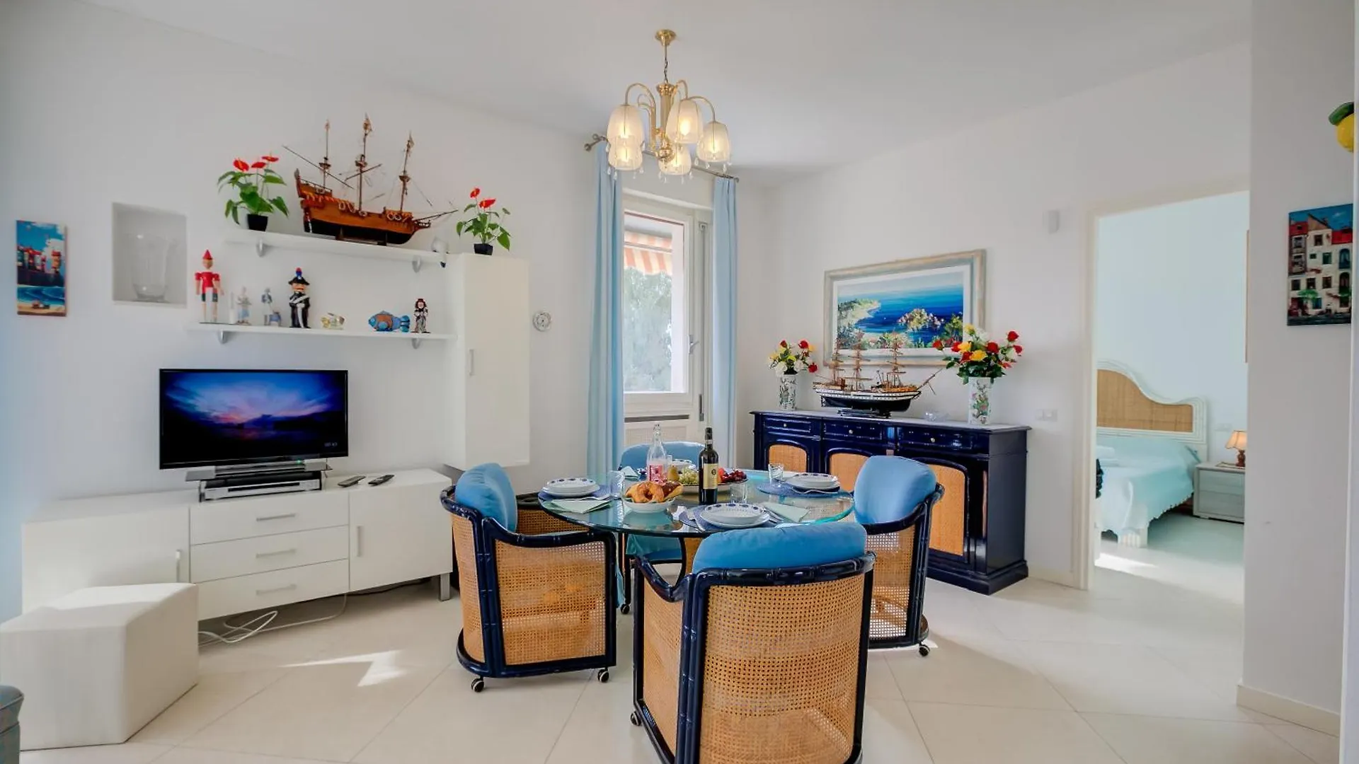 Rhapsody By The Sea - Happy Rentals Sanremo