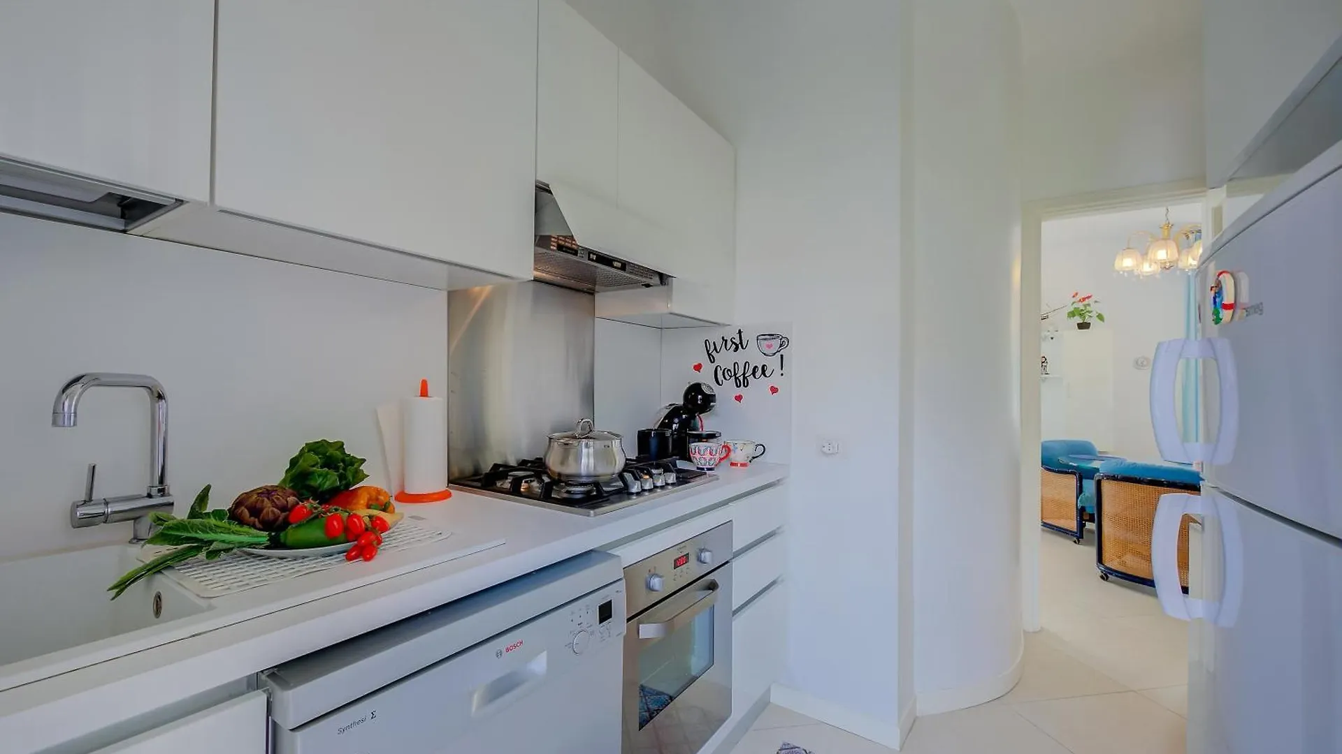 Rhapsody By The Sea - Happy Rentals Sanremo
