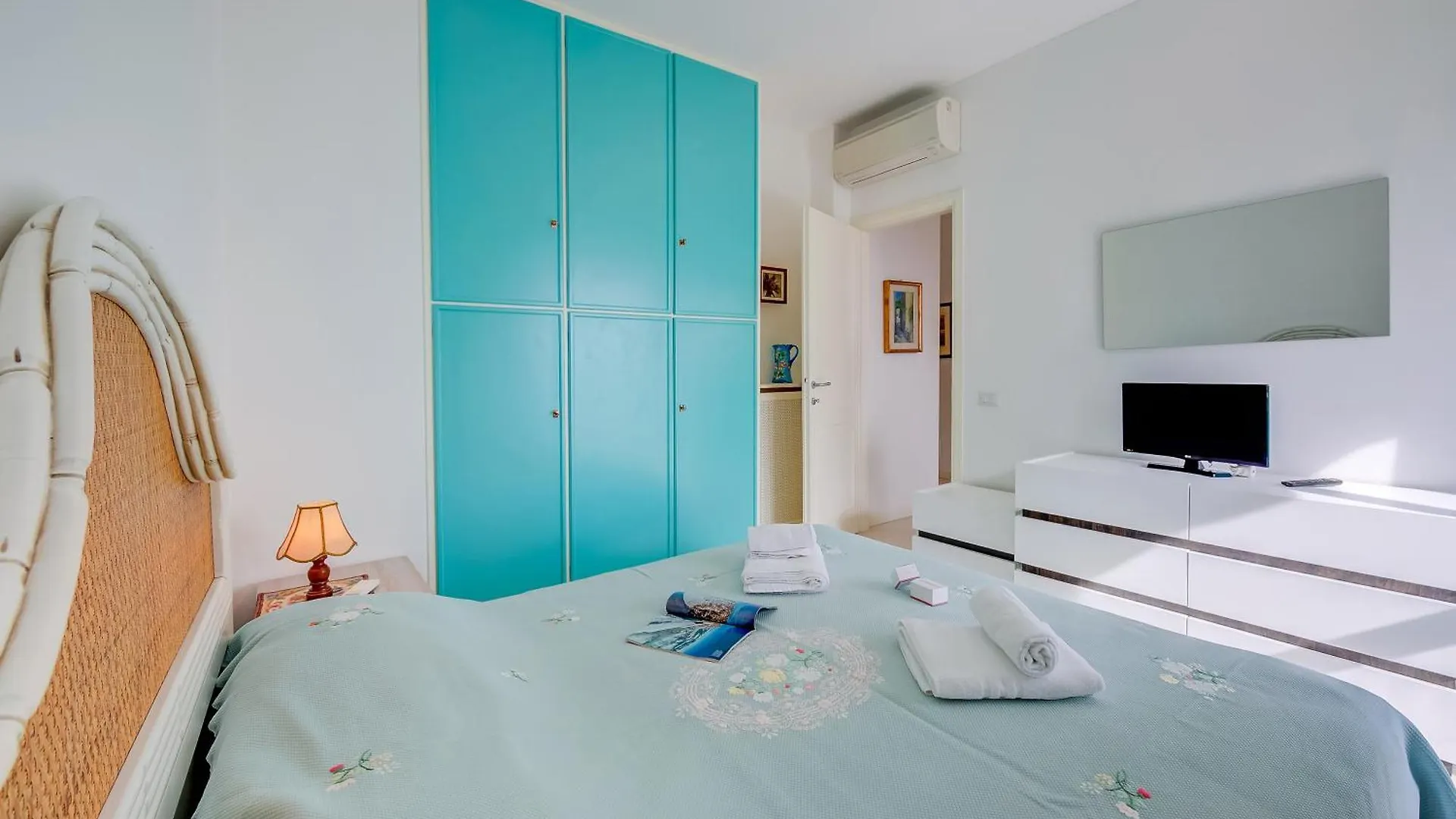 Rhapsody By The Sea - Happy Rentals Sanremo
